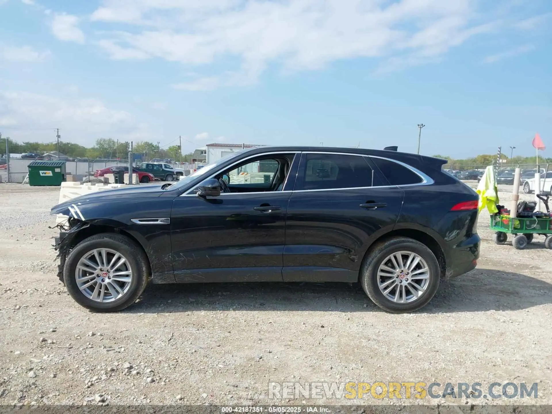 15 fotografías del automóvil dañado SADCK2GX1LA638590 JAGUAR F-PACE 2020