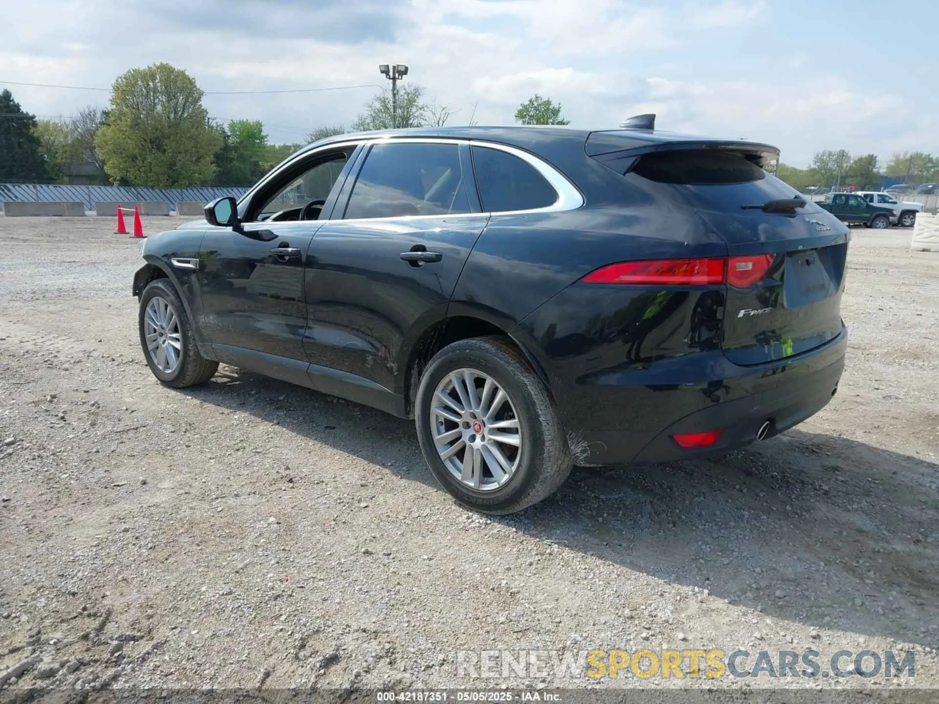 3 fotografías del automóvil dañado SADCK2GX1LA638590 JAGUAR F-PACE 2020
