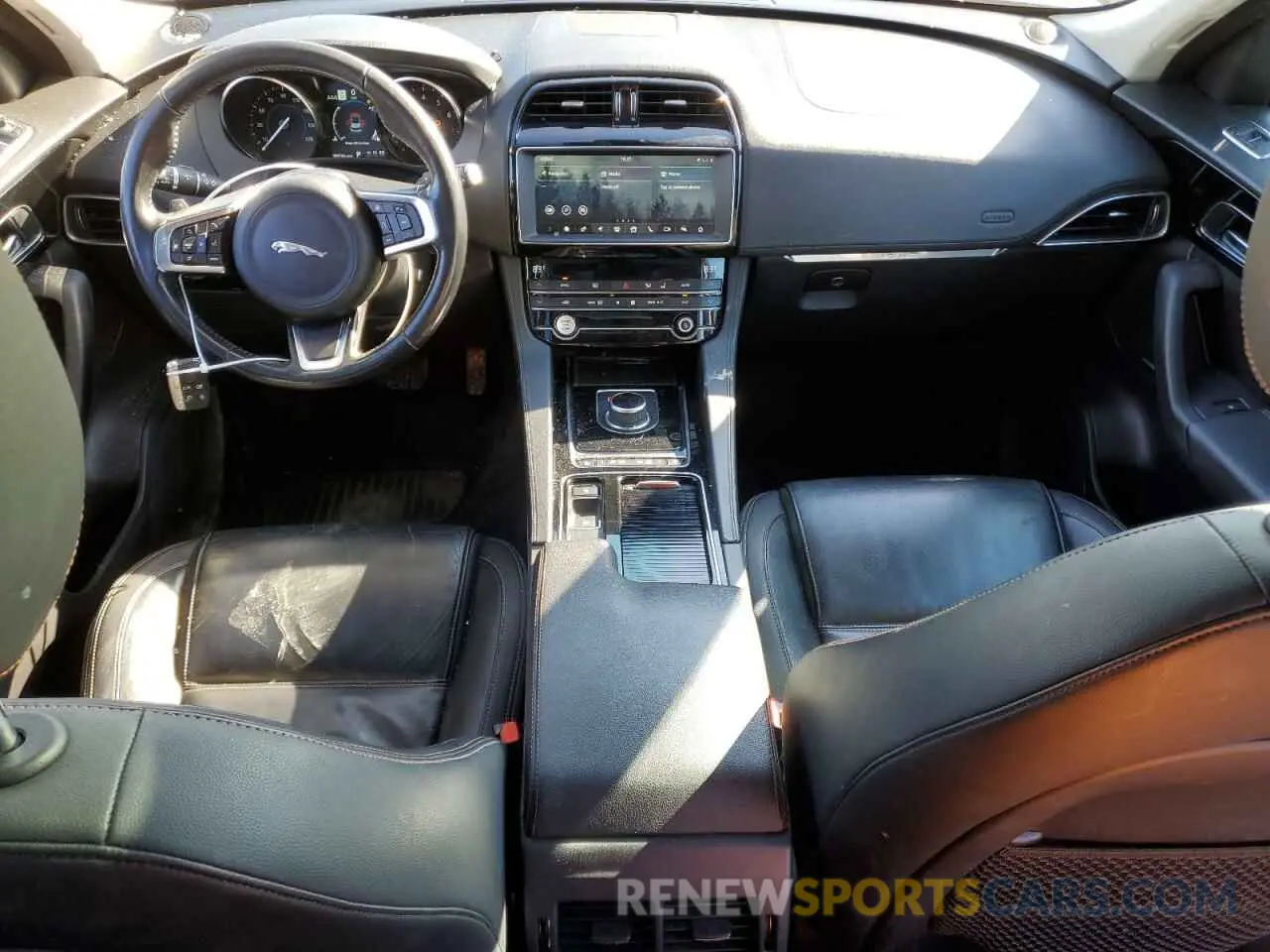 8 fotografías del automóvil dañado SADCK2GX2LA634581 JAGUAR F-PACE 2020