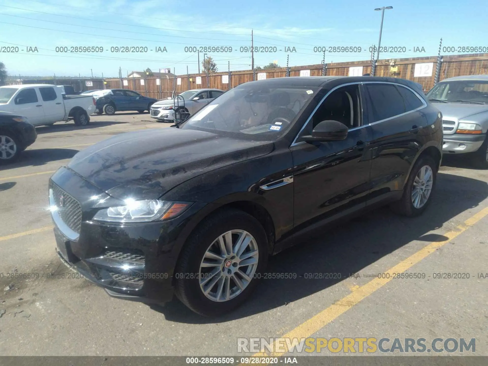 2 fotografías del automóvil dañado SADCK2GX2LA635715 JAGUAR F-PACE 2020
