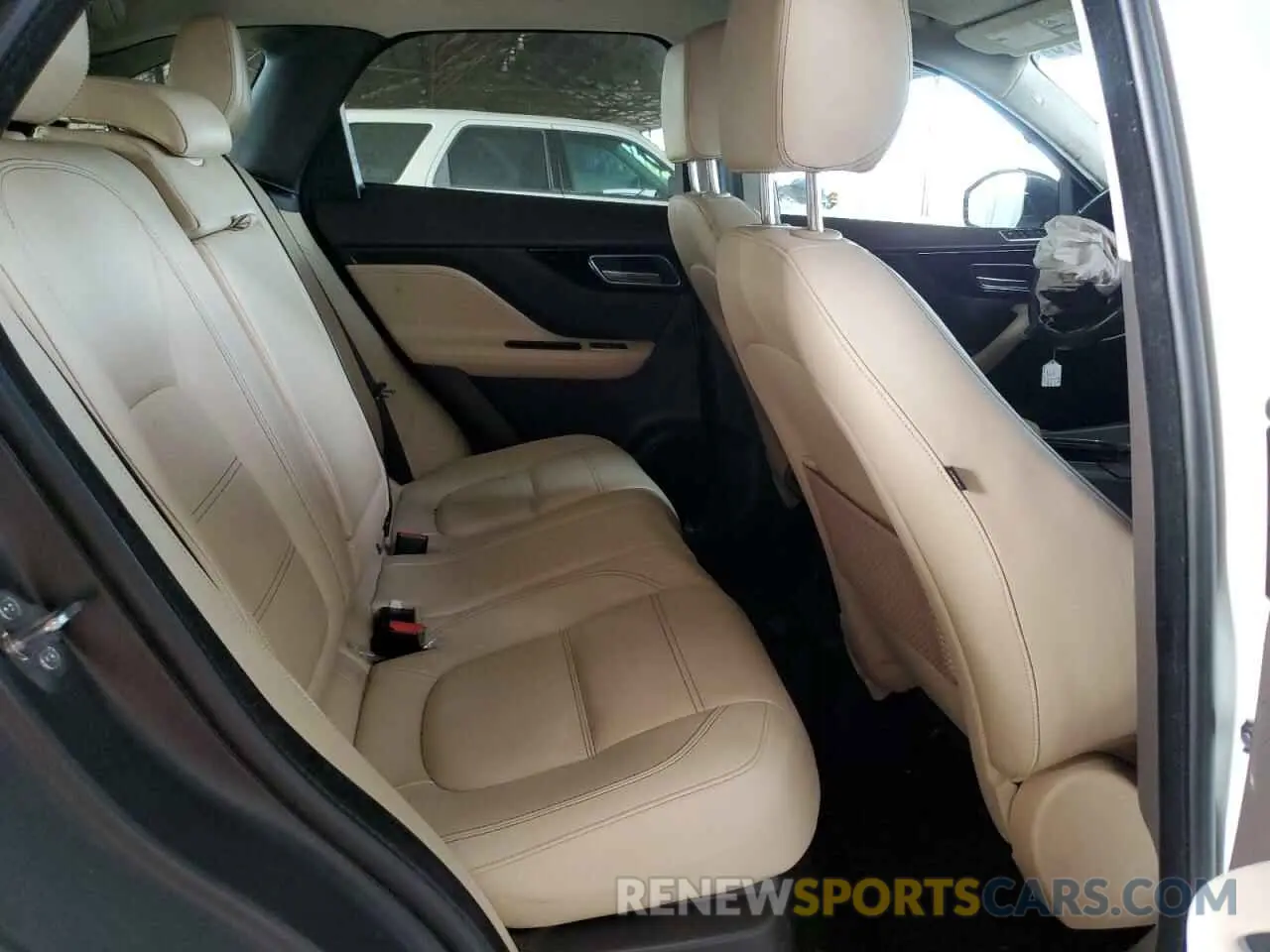 12 fotografías del automóvil dañado SADCK2GX9LA634562 JAGUAR F-PACE 2020