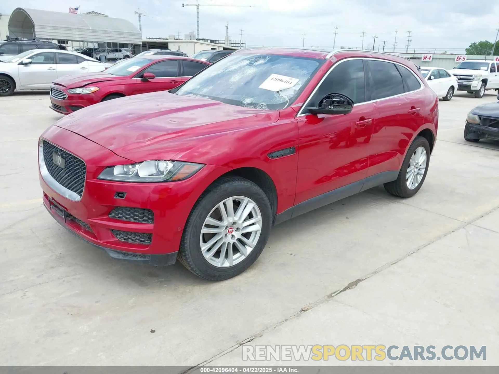 2 fotografías del automóvil dañado SADCK2GXXLA621934 JAGUAR F-PACE 2020