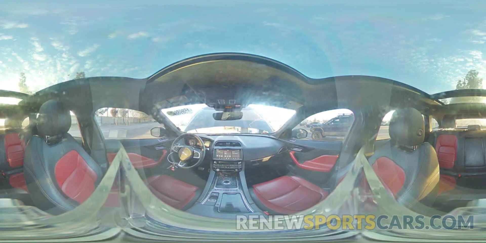 13 fotografías del automóvil dañado SADCL2FX7LA628001 JAGUAR F-PACE 2020