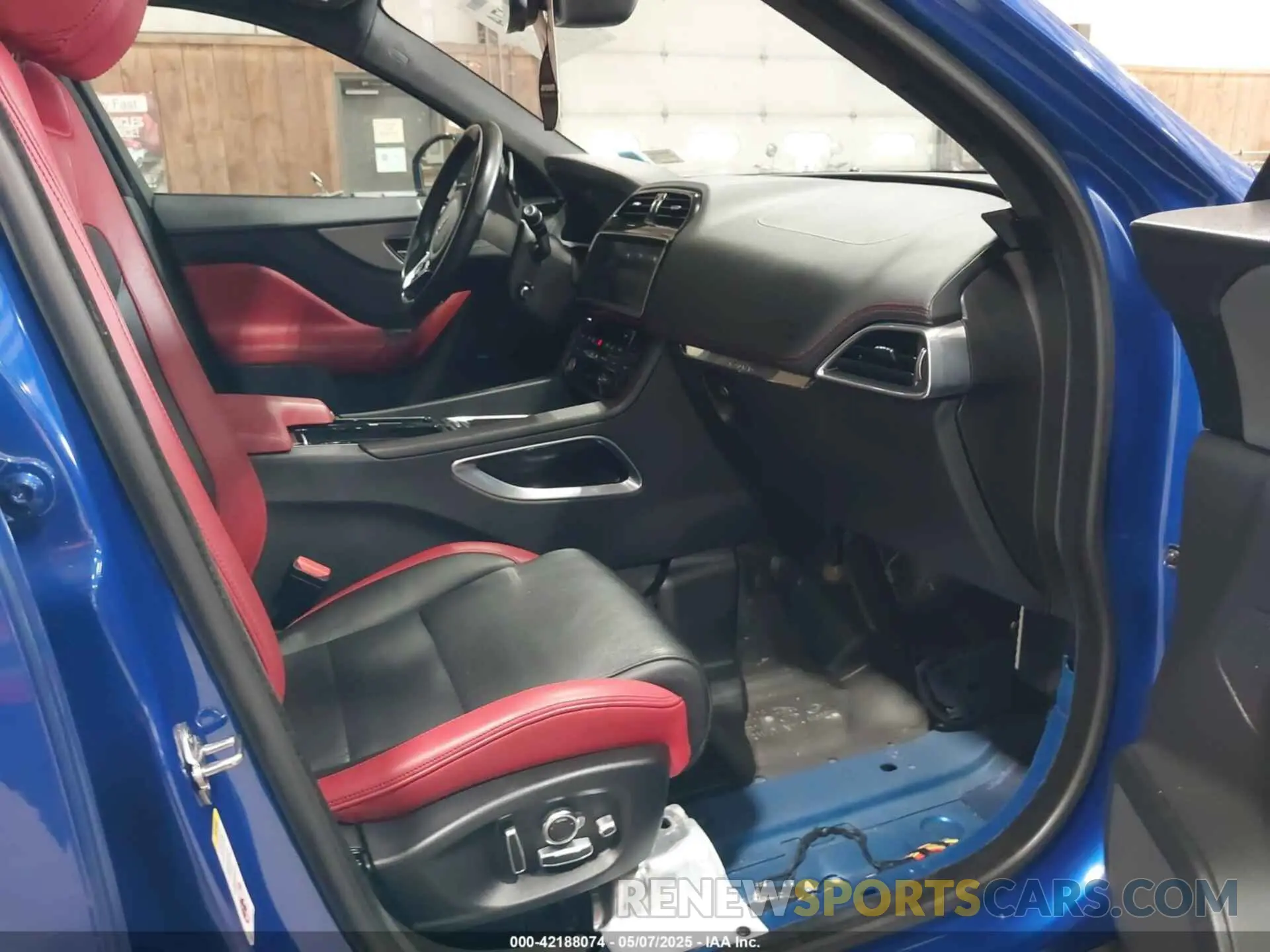 5 fotografías del automóvil dañado SADCM2FV4LA645110 JAGUAR F-PACE 2020