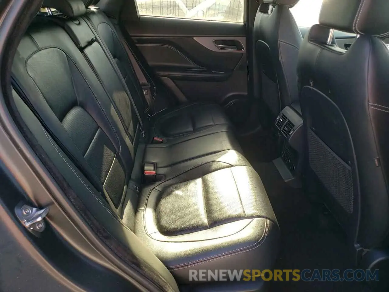 11 fotografías del automóvil dañado SADCM2FV5LA640658 JAGUAR F-PACE 2020