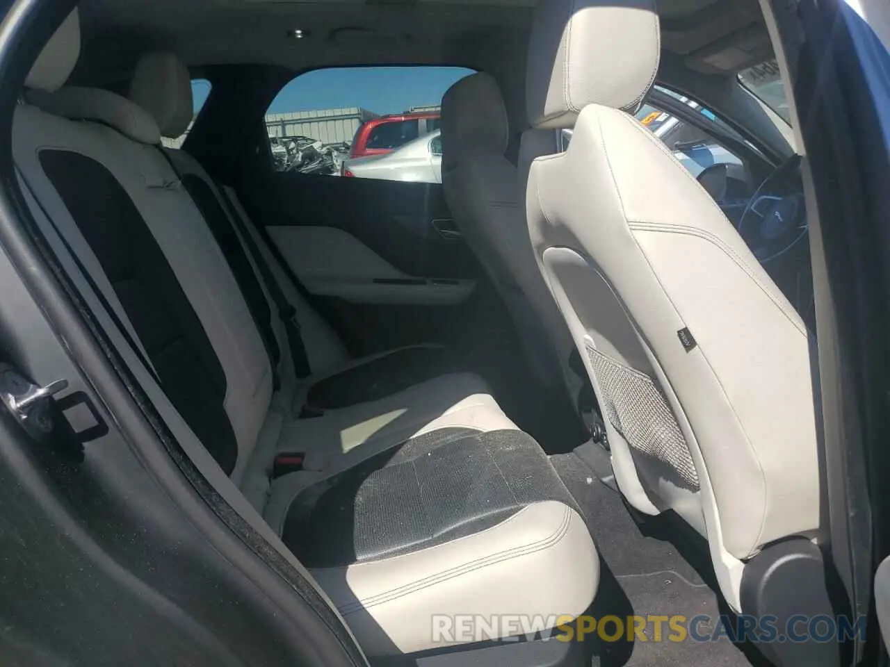 11 fotografías del automóvil dañado SADCM2FV8LA635003 JAGUAR F-PACE 2020