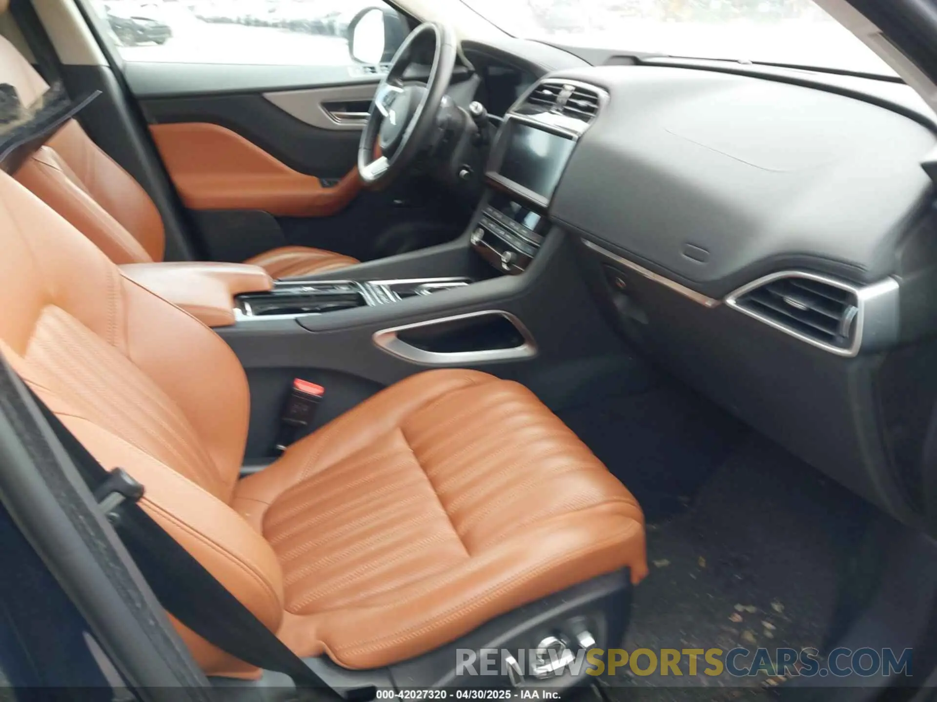 5 fotografías del automóvil dañado SADCN2GX7LA620263 JAGUAR F-PACE 2020