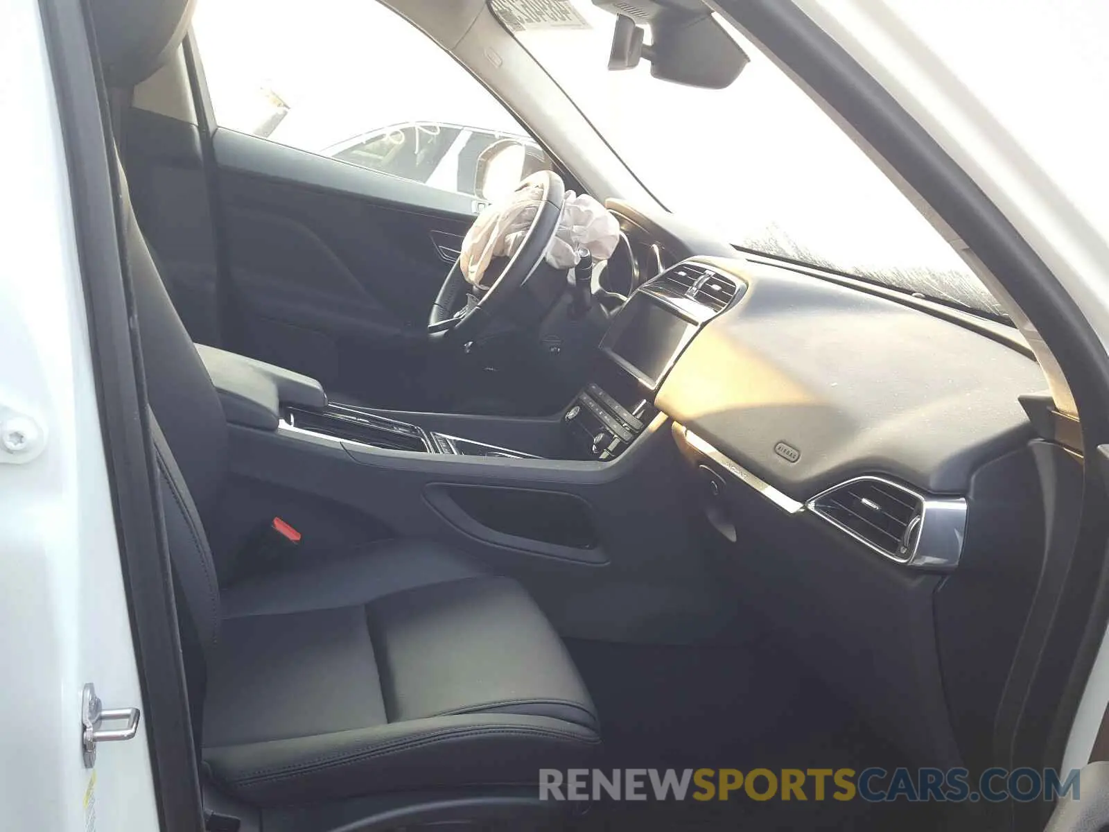 5 fotografías del automóvil dañado SADCS2FX3LA645803 JAGUAR F-PACE 2020
