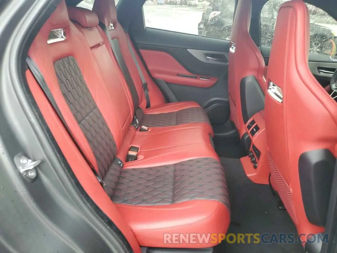 11 fotografías del automóvil dañado SADCZ2EE3LA617303 JAGUAR F-PACE 2020