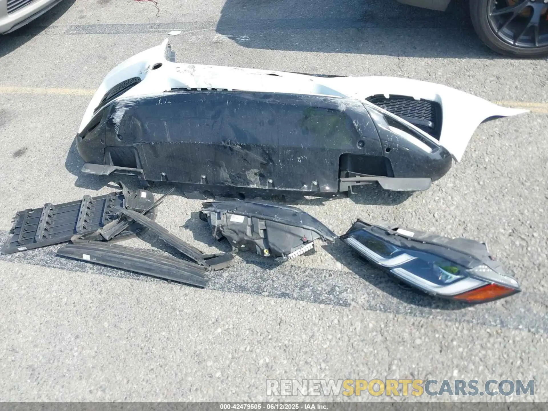 12 fotografías del automóvil dañado SADCJ2EX0MA678926 JAGUAR F-PACE 2021