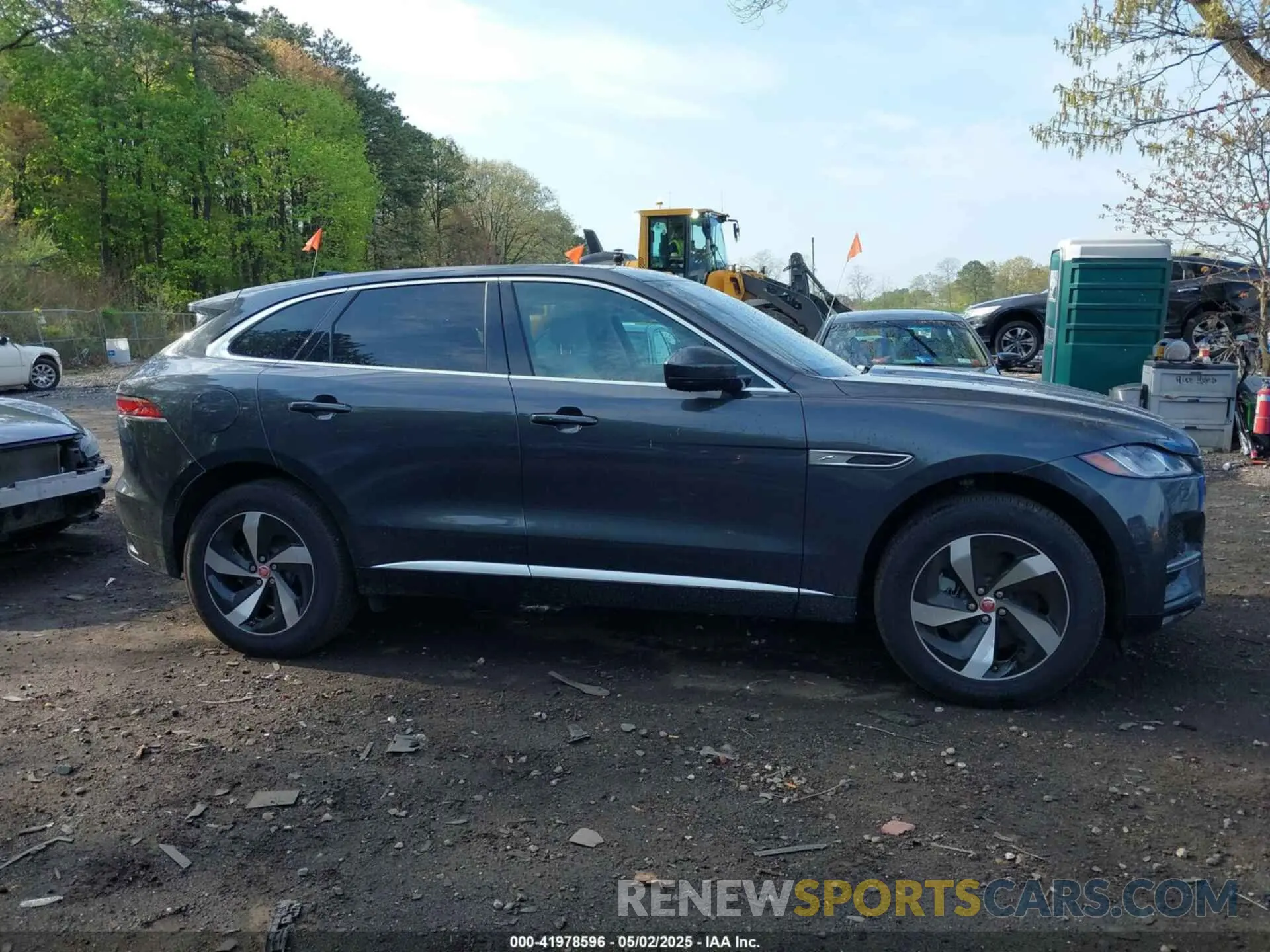 13 fotografías del automóvil dañado SADCJ2EX1MA672696 JAGUAR F-PACE 2021