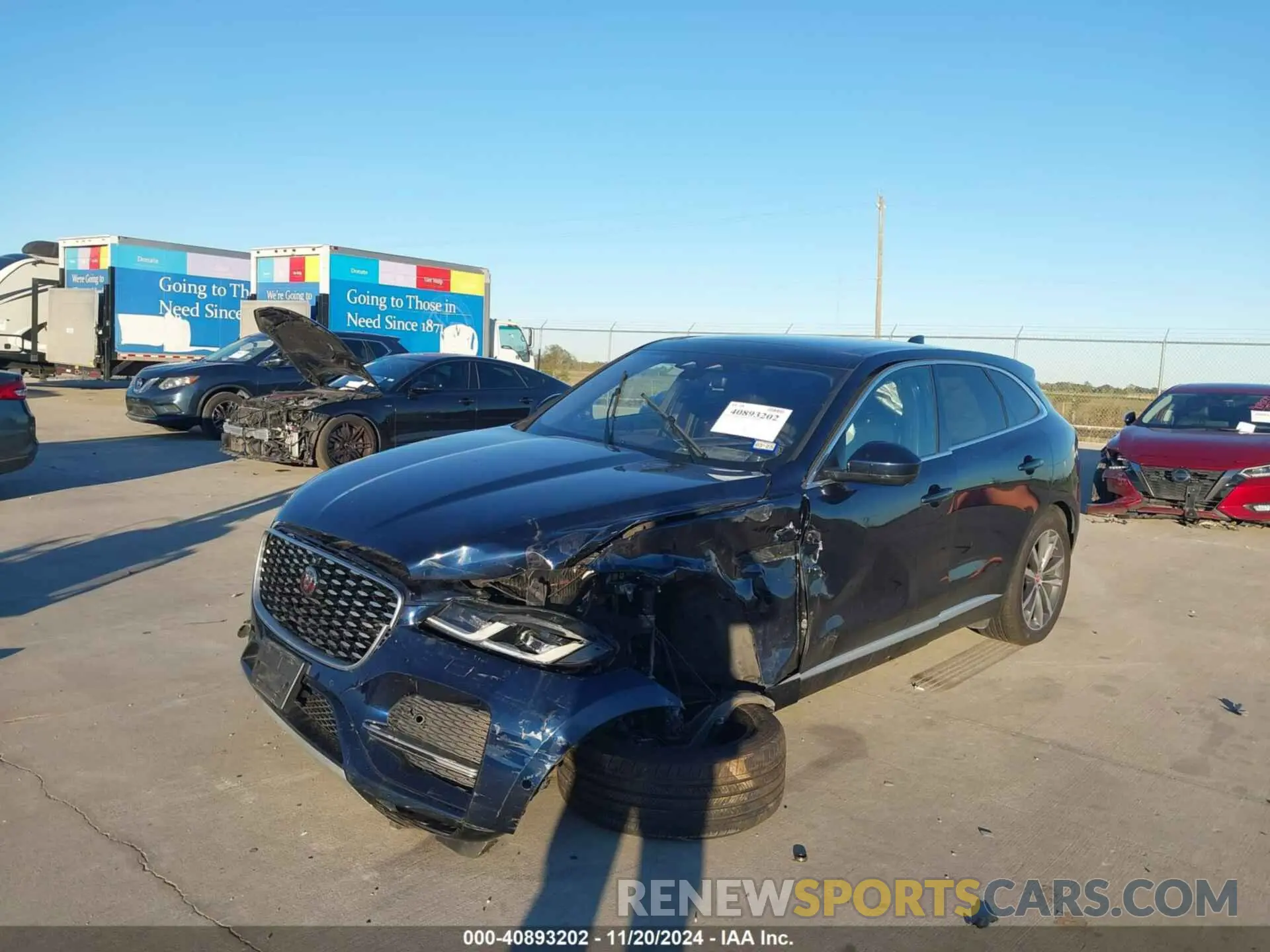 2 fotografías del automóvil dañado SADCJ2EX2MA675428 JAGUAR F-PACE 2021