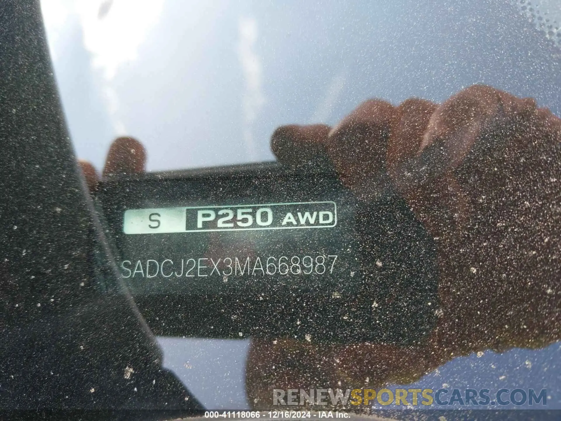 9 fotografías del automóvil dañado SADCJ2EX3MA668987 JAGUAR F-PACE 2021