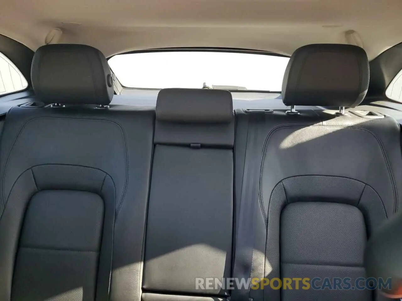 10 fotografías del automóvil dañado SADCJ2EX3MA687264 JAGUAR F-PACE 2021