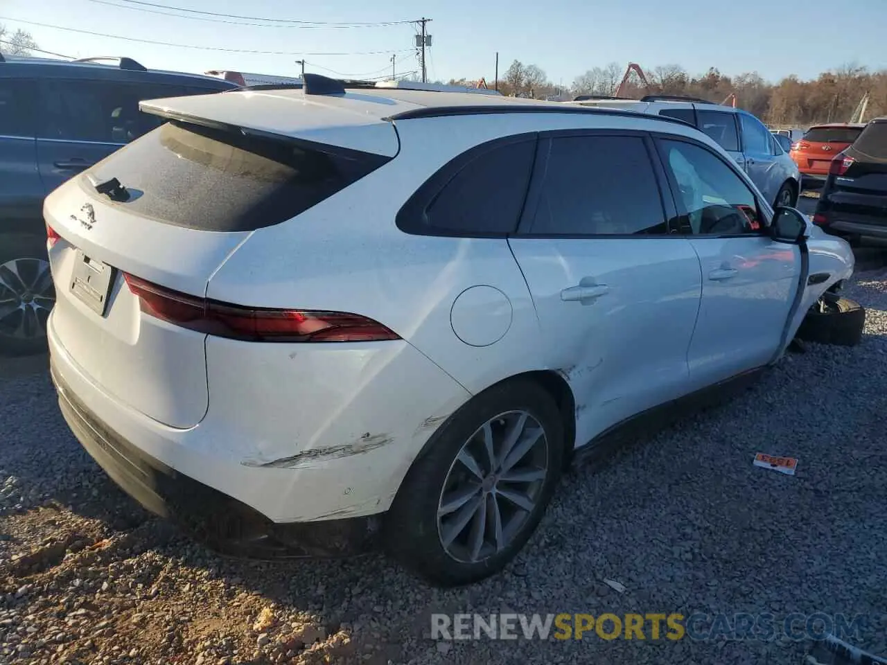 3 fotografías del automóvil dañado SADCJ2EX5MA666142 JAGUAR F-PACE 2021