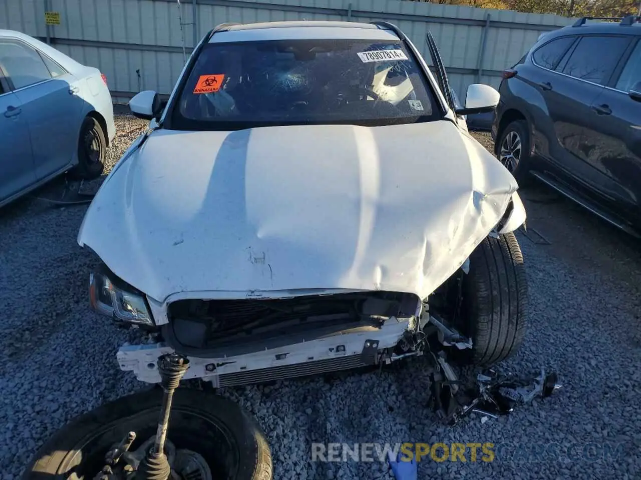 5 fotografías del automóvil dañado SADCJ2EX5MA666142 JAGUAR F-PACE 2021