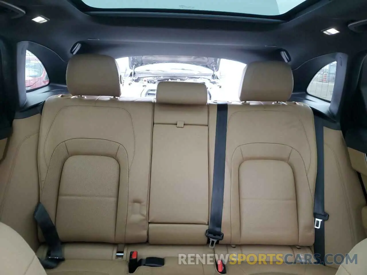 10 fotografías del automóvil dañado SADCJ2EX8MA674834 JAGUAR F-PACE 2021