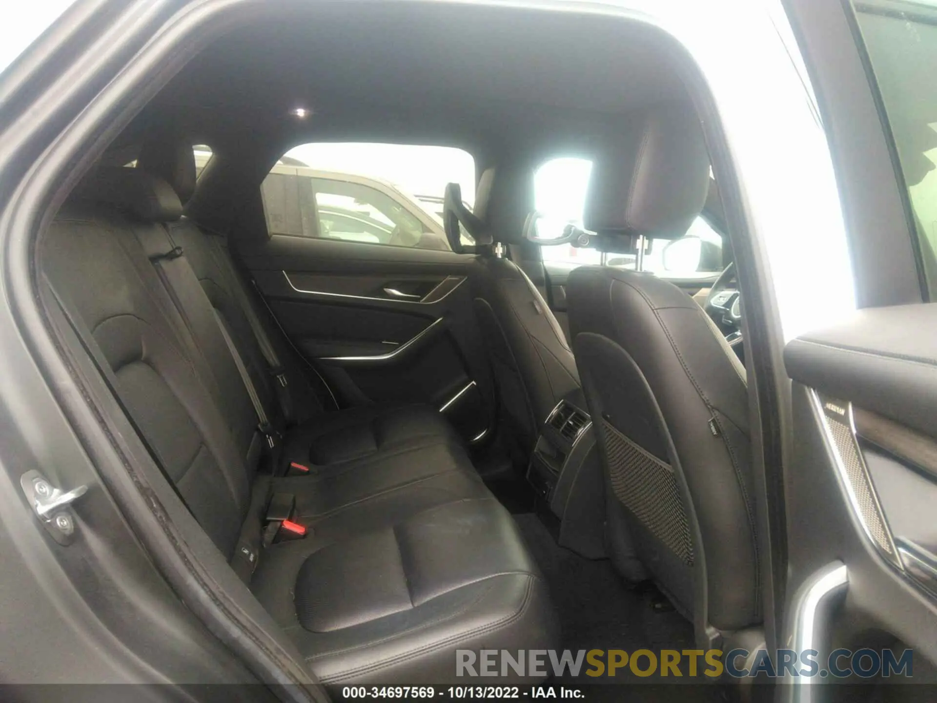 8 fotografías del automóvil dañado SADCJ2EX9MA685440 JAGUAR F-PACE 2021