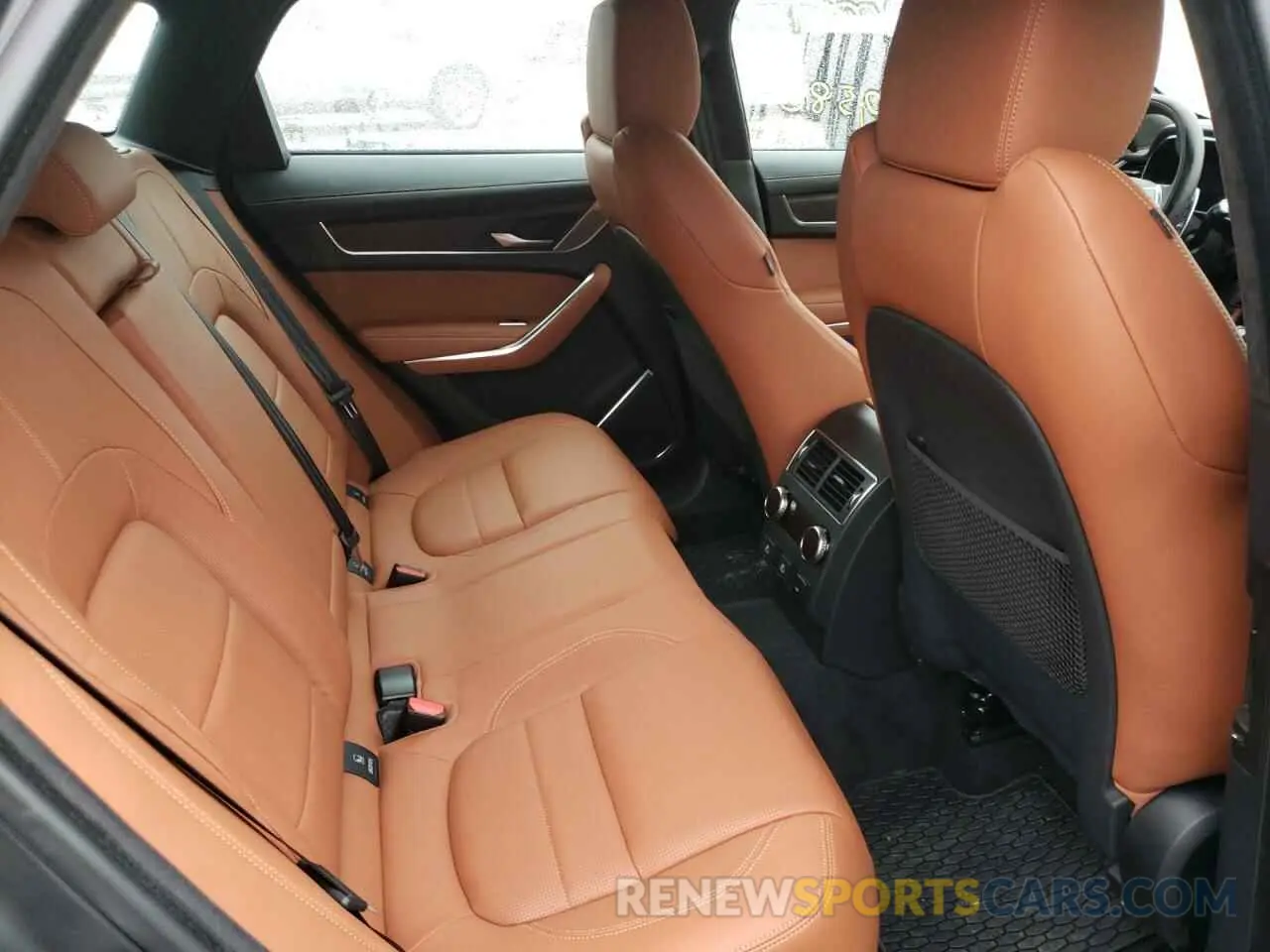 6 fotografías del automóvil dañado SADCT2FU6MA668545 JAGUAR F-PACE 2021