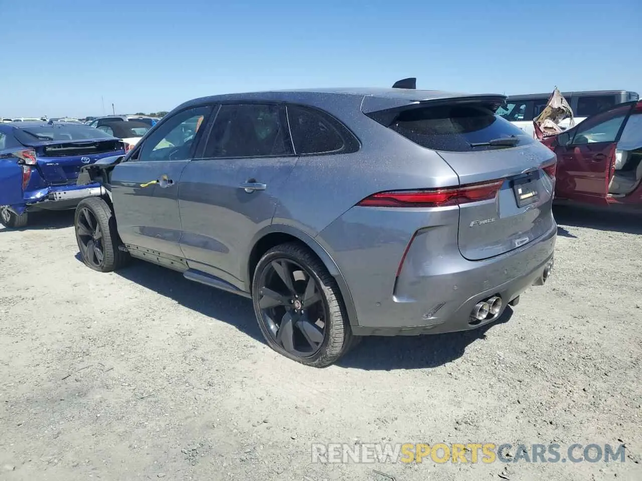 2 fotografías del automóvil dañado SADCZ2EE3MA681181 JAGUAR F-PACE 2021