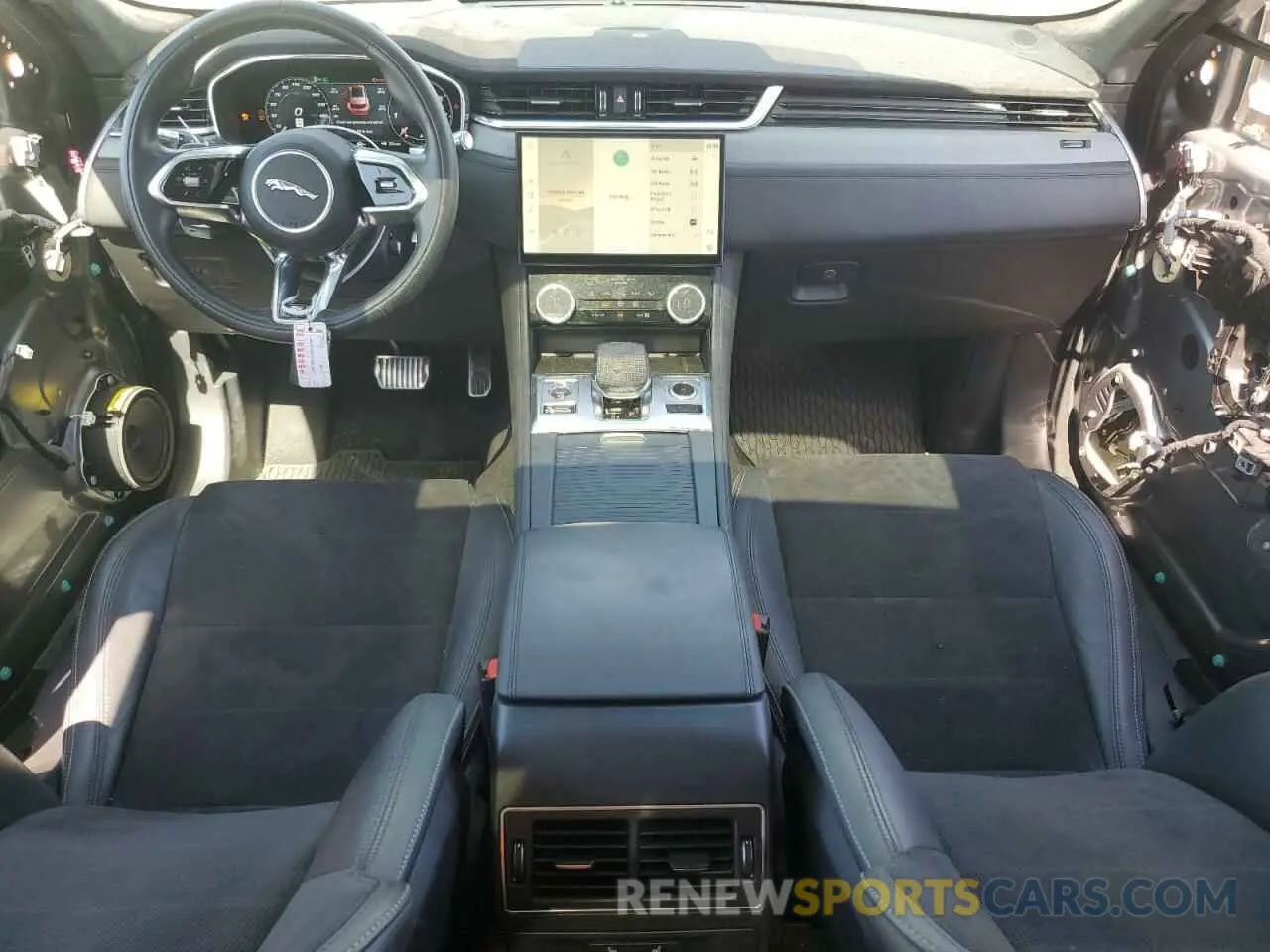 8 fotografías del automóvil dañado SADCZ2EE3MA681181 JAGUAR F-PACE 2021