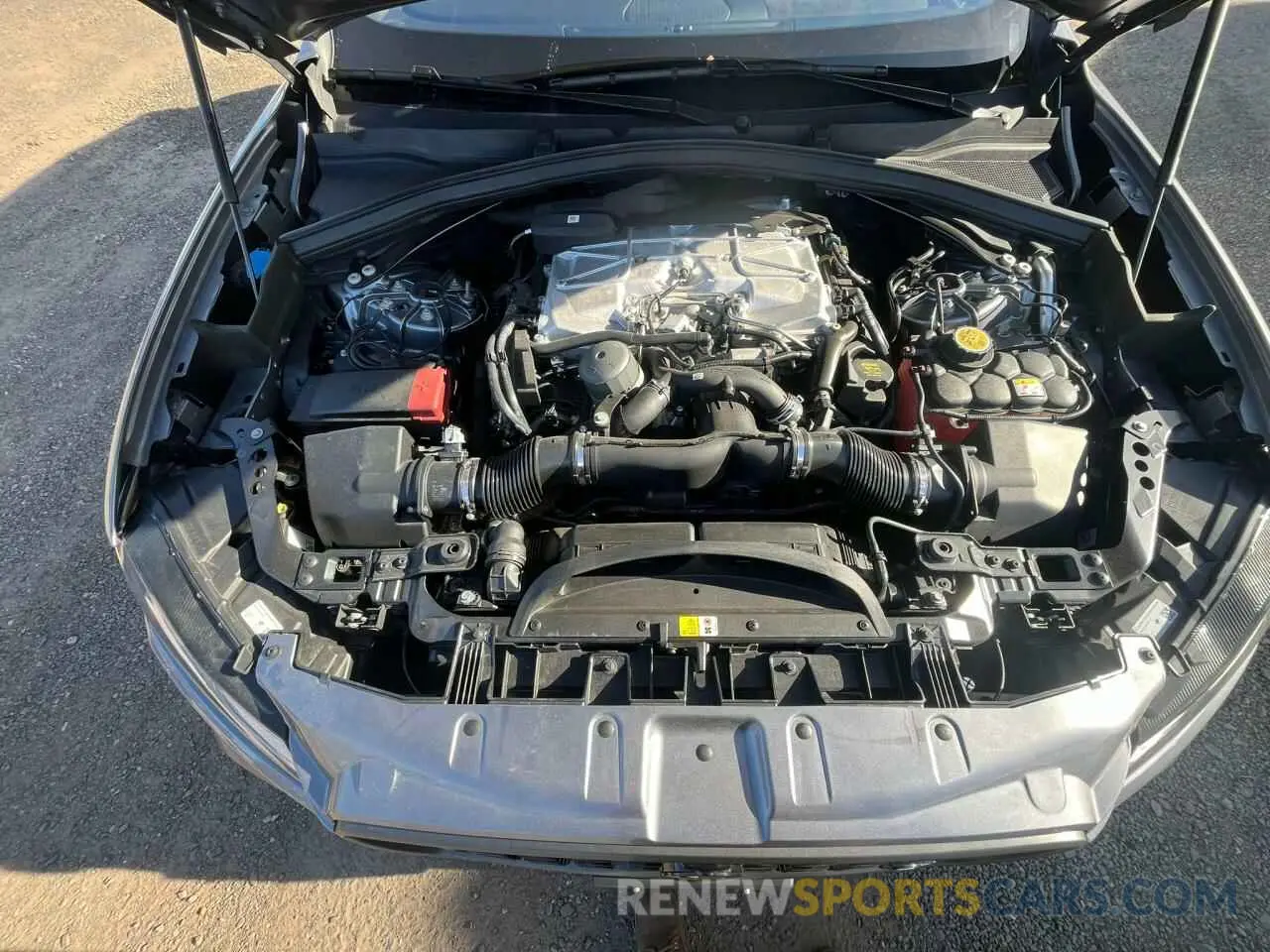 5 fotografías del automóvil dañado SADCZ2EE6MA679456 JAGUAR F-PACE 2021