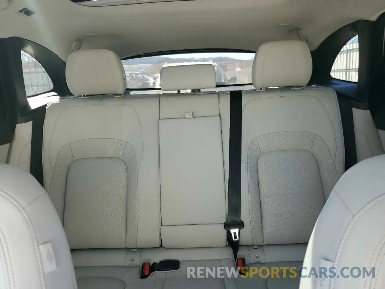 10 fotografías del automóvil dañado SADCJ2EX0NA692794 JAGUAR F-PACE 2022