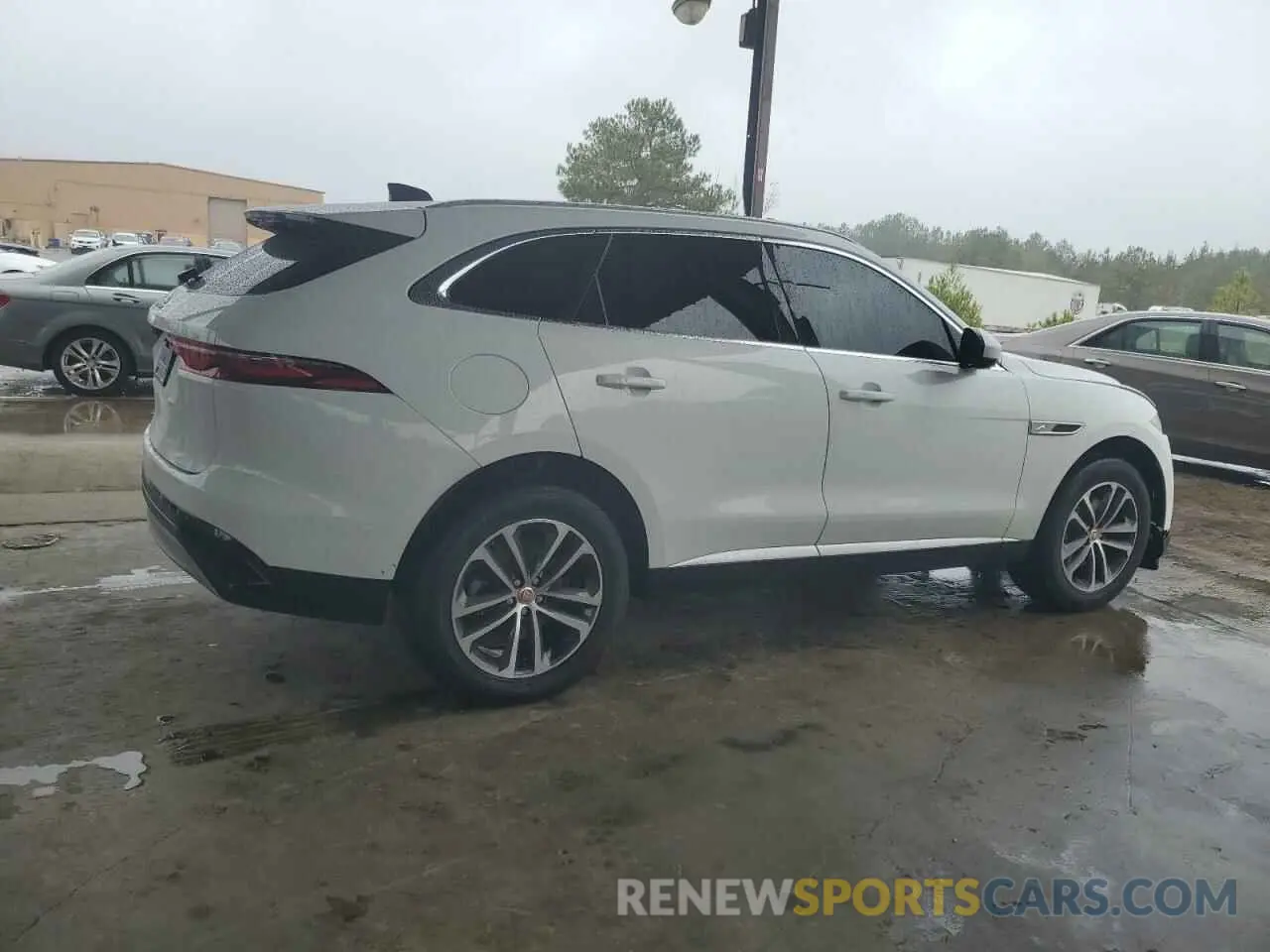 3 fotografías del automóvil dañado SADCJ2EX1NA699611 JAGUAR F-PACE 2022