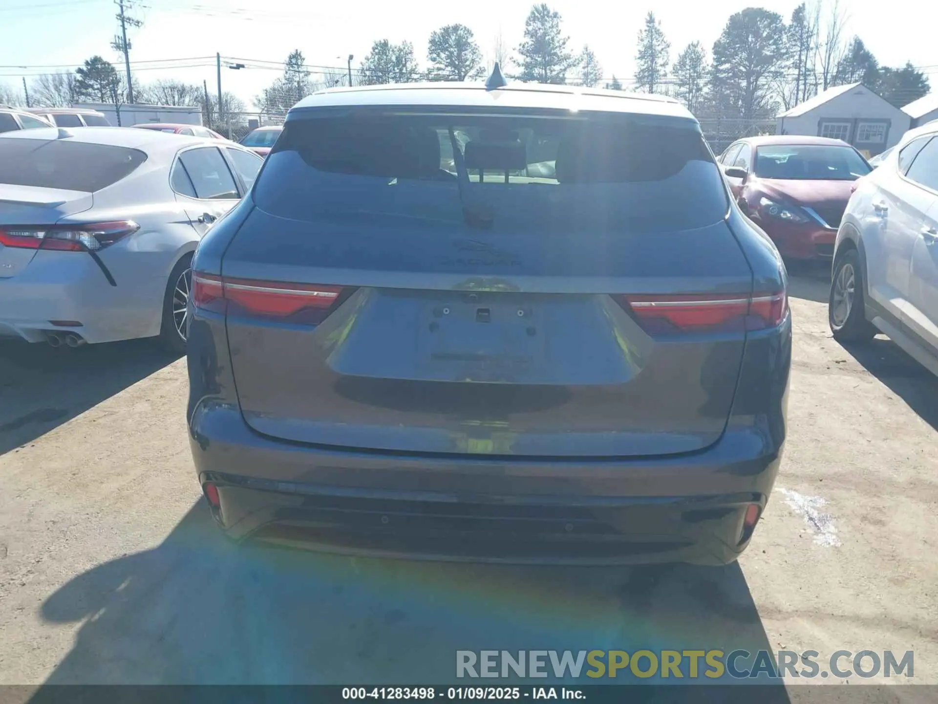 17 fotografías del automóvil dañado SADCJ2EX2NA700040 JAGUAR F-PACE 2022