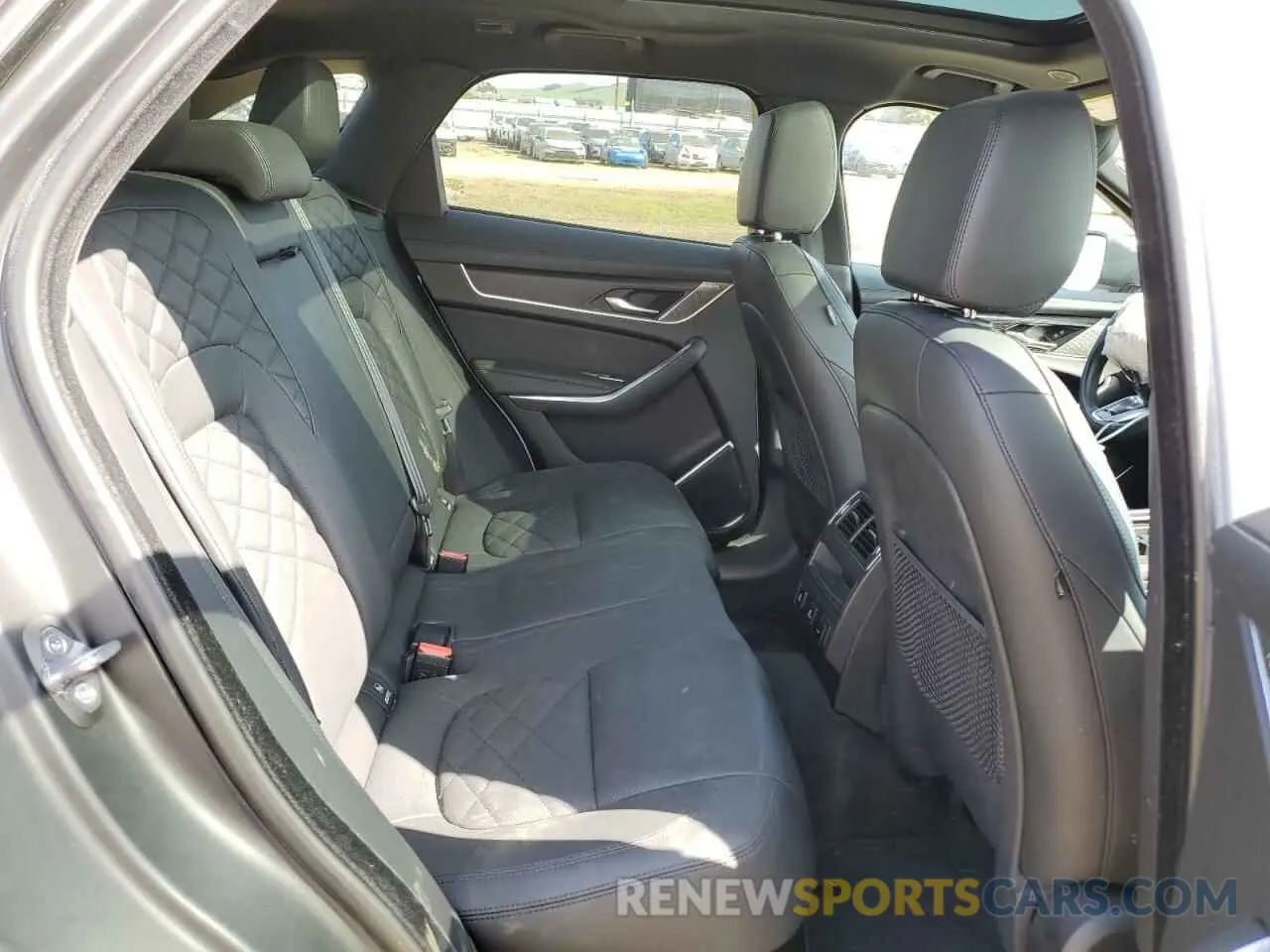 12 fotografías del automóvil dañado SADCJ2EX3NA699951 JAGUAR F-PACE 2022