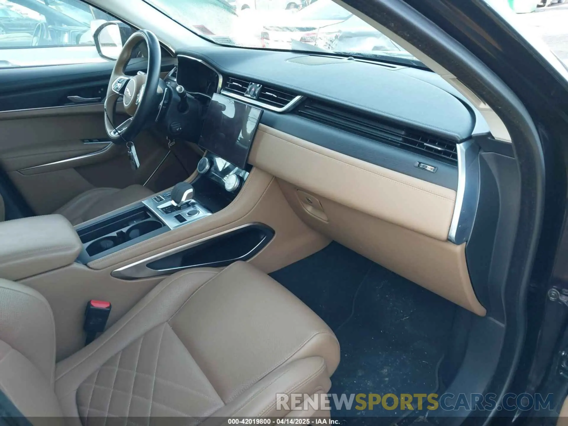 5 fotografías del automóvil dañado SADCJ2EX5NA698042 JAGUAR F-PACE 2022