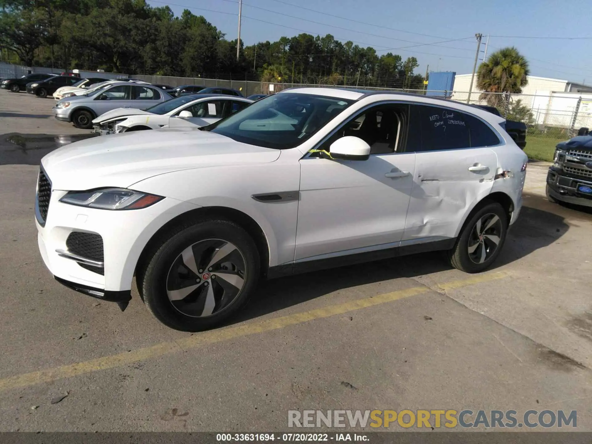 2 fotografías del automóvil dañado SADCJ2EX7NA690797 JAGUAR F-PACE 2022