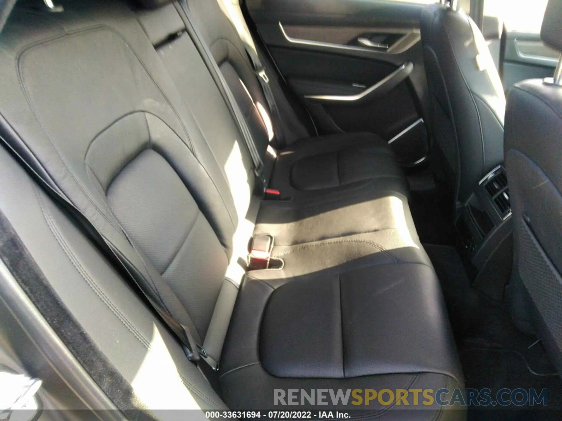 8 fotografías del automóvil dañado SADCJ2EX7NA690797 JAGUAR F-PACE 2022