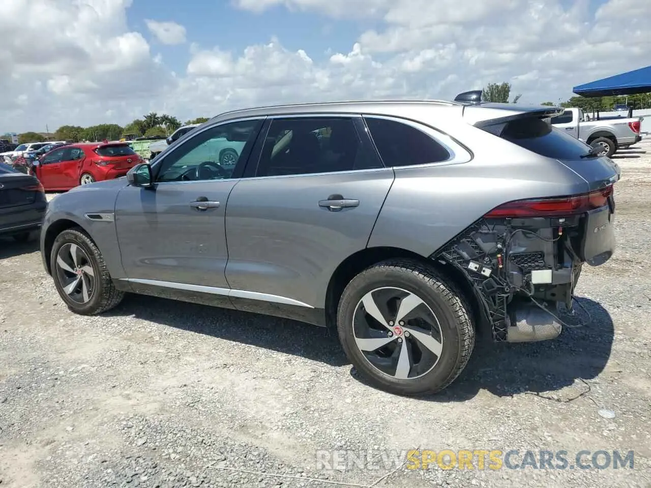 2 fotografías del automóvil dañado SADCJ2EX8NA689139 JAGUAR F-PACE 2022