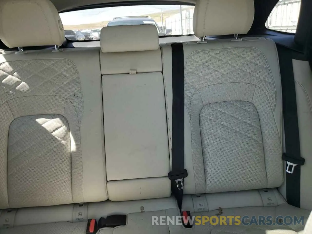 10 fotografías del automóvil dañado SADCJ2EXXNA701629 JAGUAR F-PACE 2022