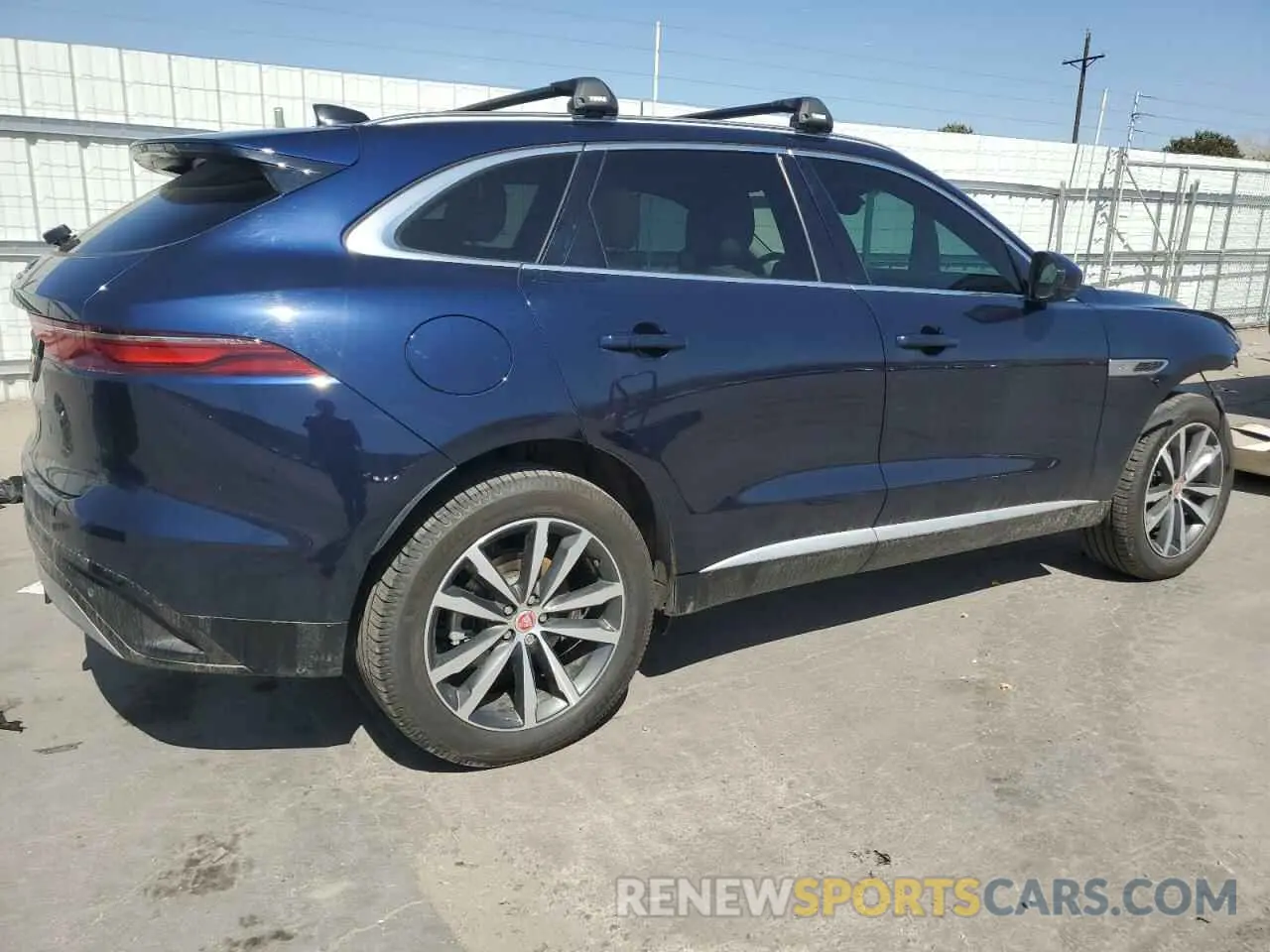 3 fotografías del automóvil dañado SADCJ2EXXNA701629 JAGUAR F-PACE 2022