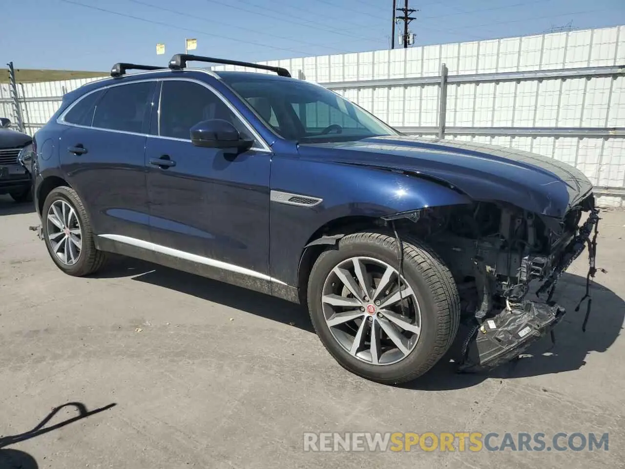 4 fotografías del automóvil dañado SADCJ2EXXNA701629 JAGUAR F-PACE 2022