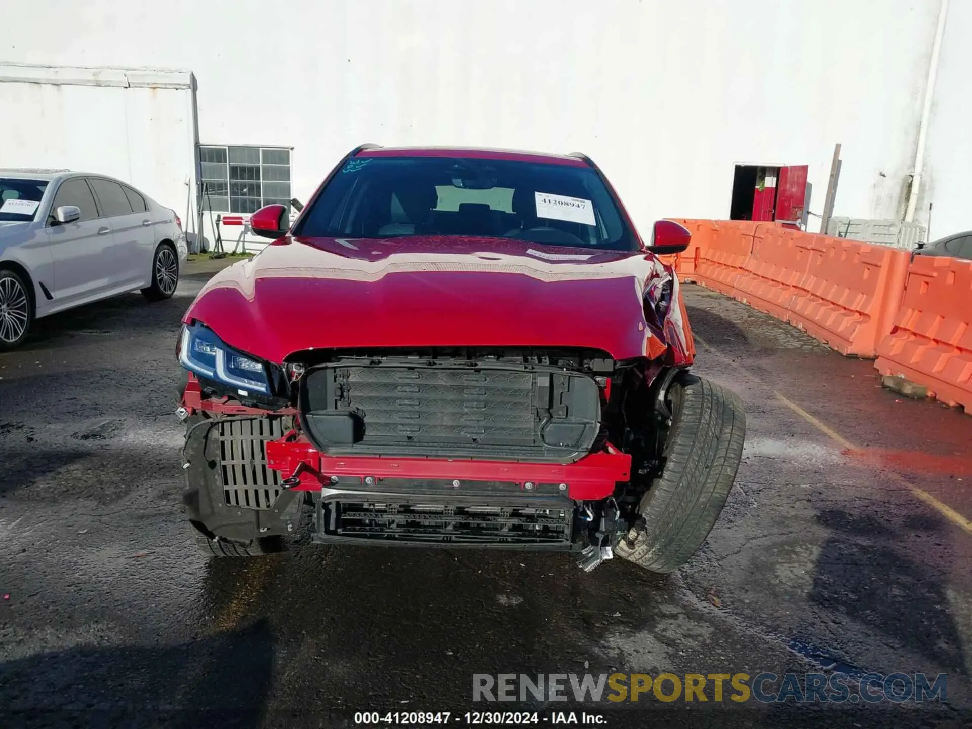 13 fotografías del automóvil dañado SADCJ2EX0PA705563 JAGUAR F-PACE 2023