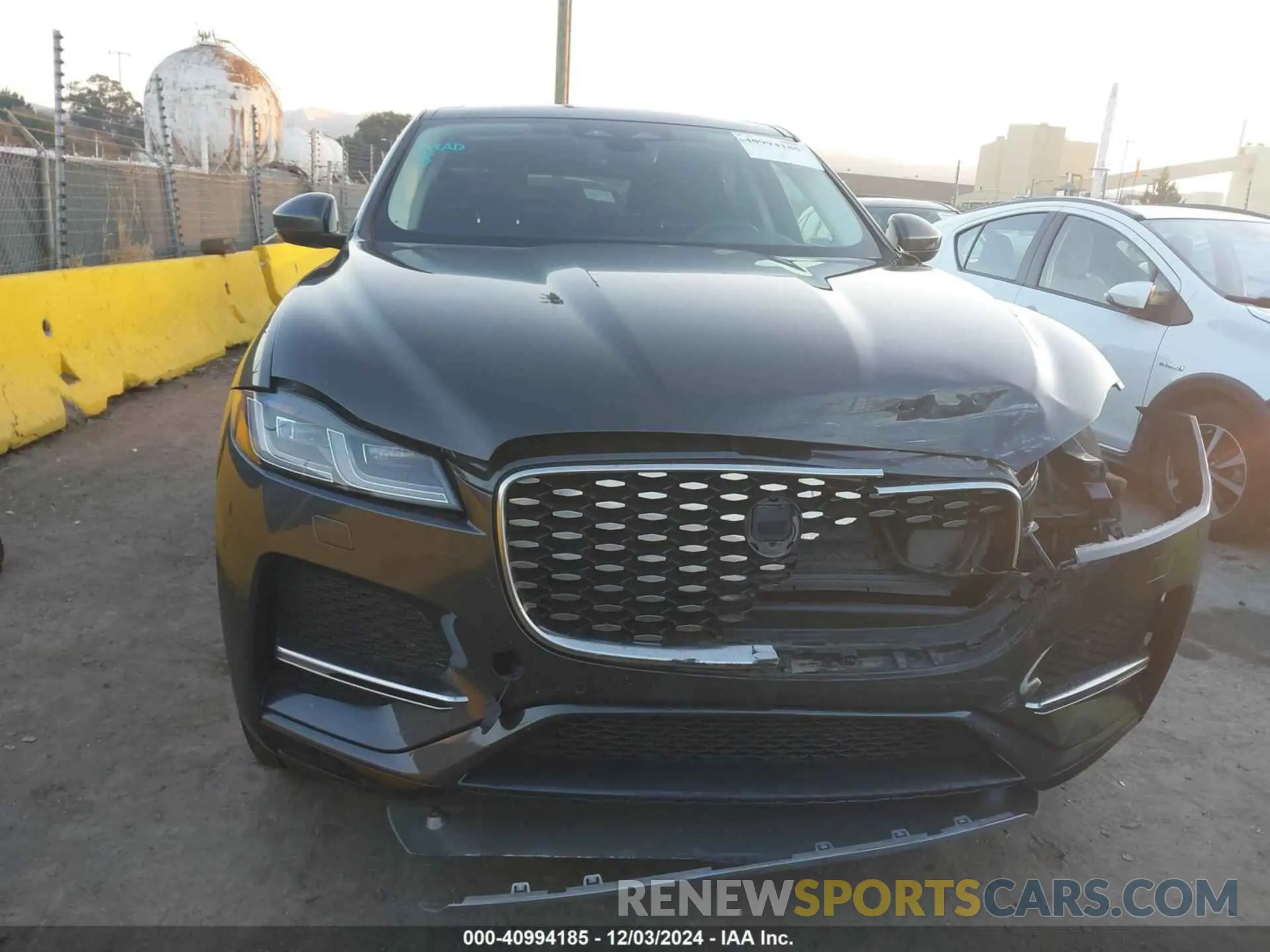 12 fotografías del automóvil dañado SADCJ2EX3PA710286 JAGUAR F-PACE 2023