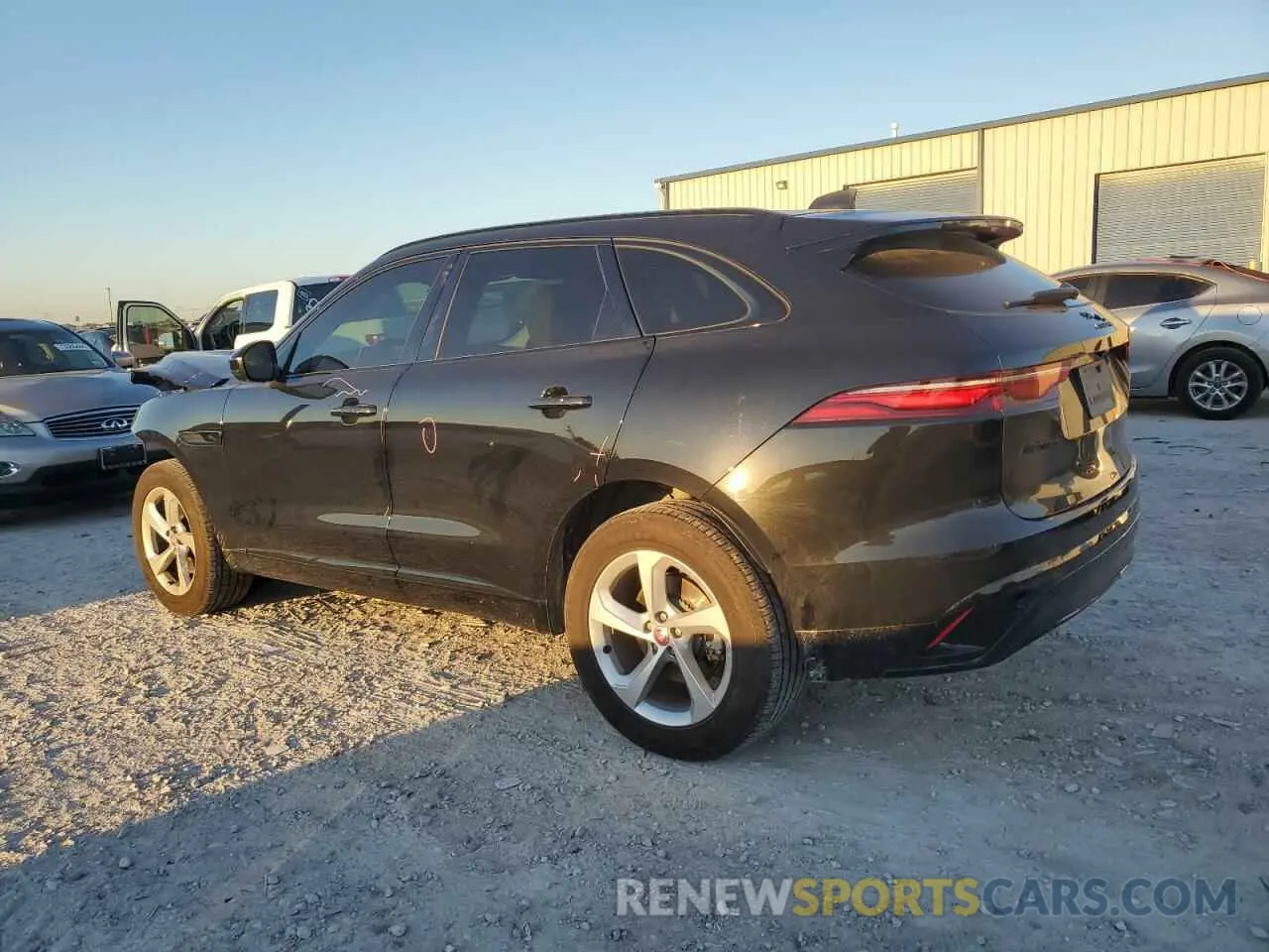 2 fotografías del automóvil dañado SADCJ2EX4PA705551 JAGUAR F-PACE 2023