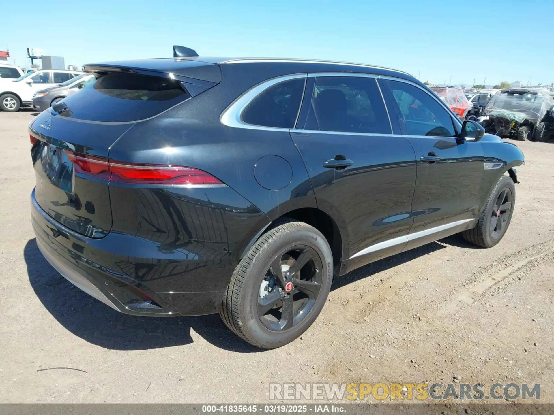 4 fotografías del automóvil dañado SADCJ2EX4PA713164 JAGUAR F-PACE 2023