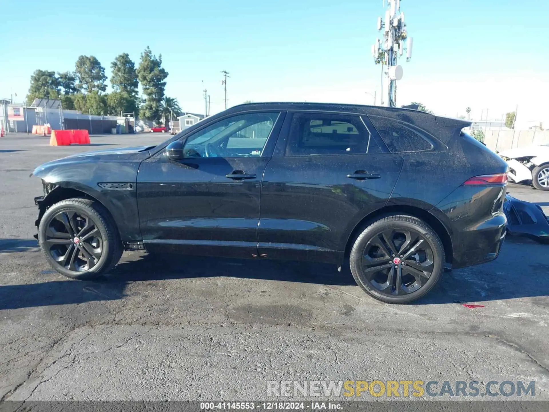 15 fotografías del automóvil dañado SADCJ2EX6PA707124 JAGUAR F-PACE 2023