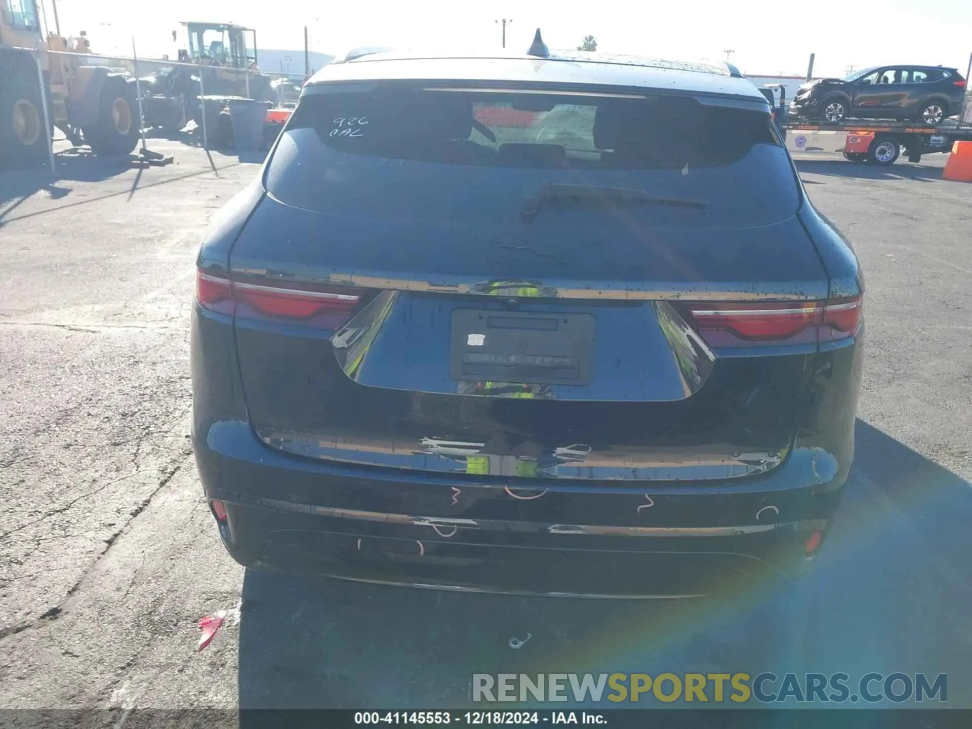 17 fotografías del automóvil dañado SADCJ2EX6PA707124 JAGUAR F-PACE 2023