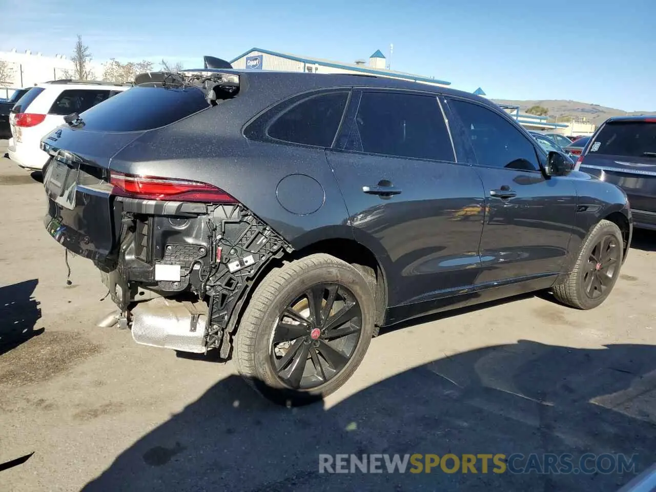 3 fotografías del automóvil dañado SADCJ2EX7PA708704 JAGUAR F-PACE 2023