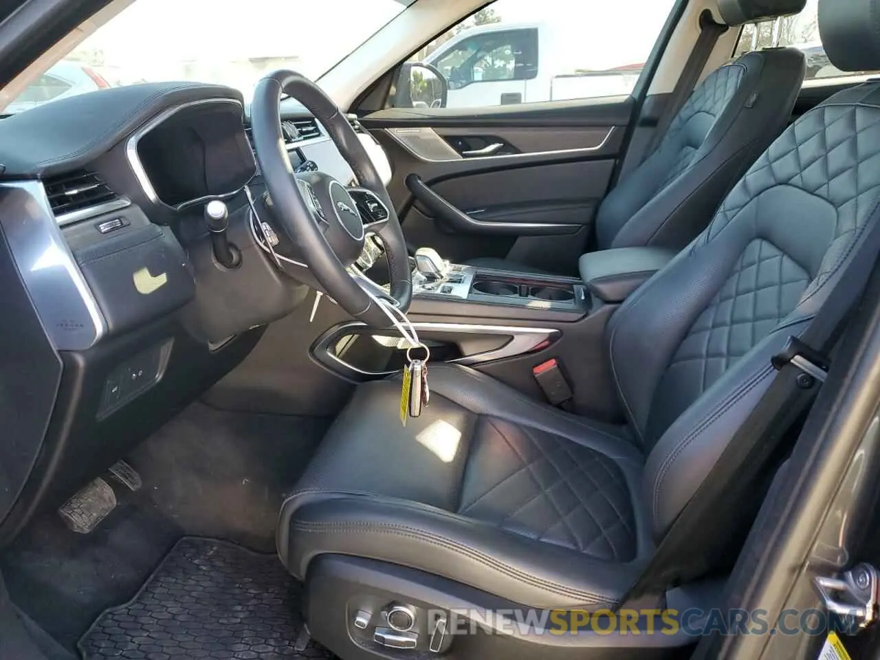 7 fotografías del automóvil dañado SADCJ2EX7PA708704 JAGUAR F-PACE 2023