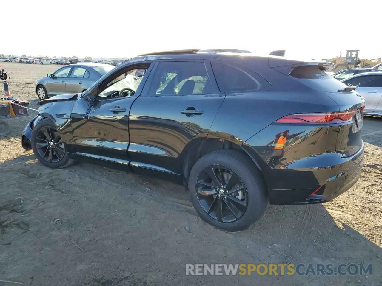 2 fotografías del automóvil dañado SADCT2EX1RA729402 JAGUAR F-PACE 2023