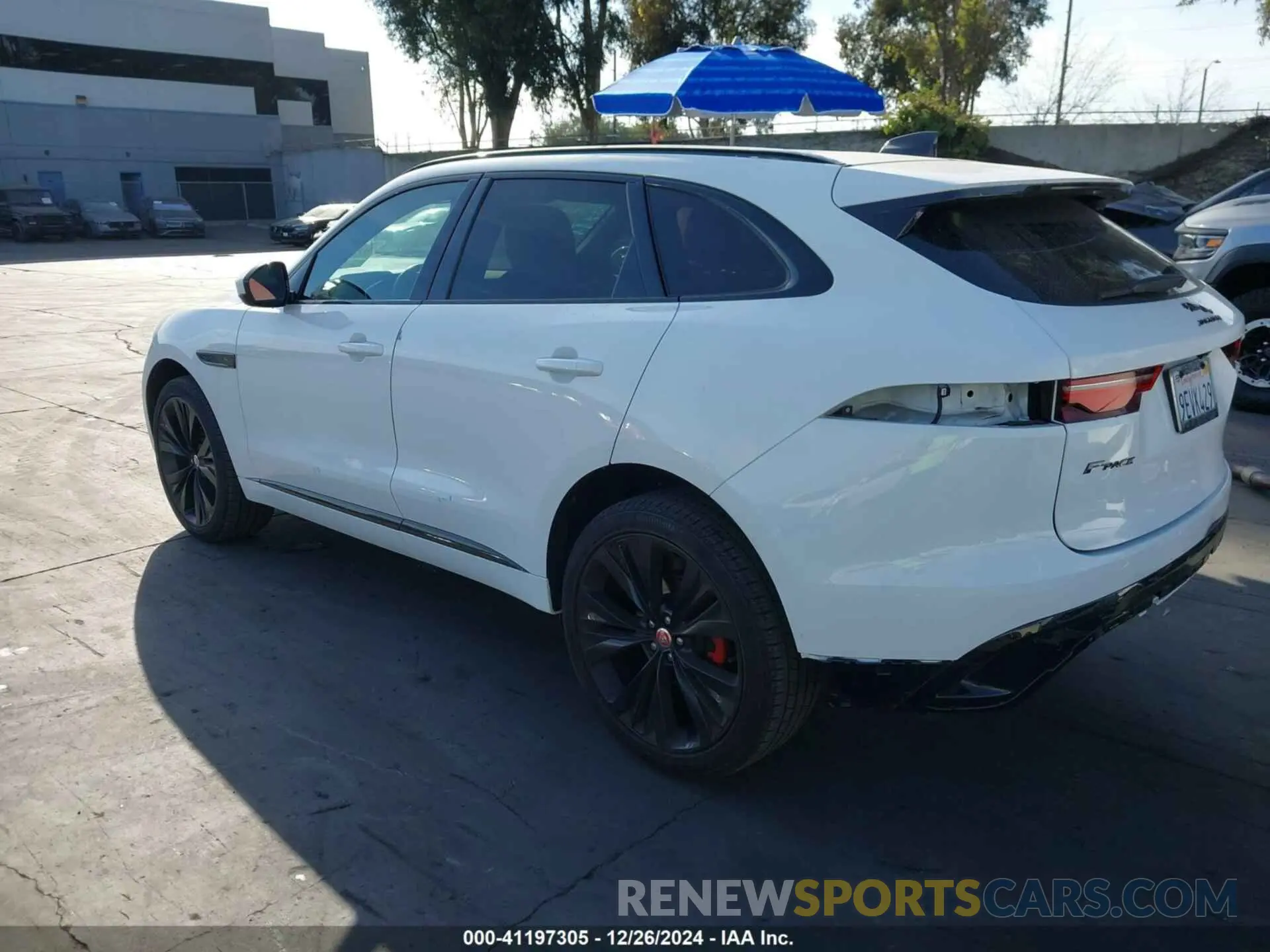 3 fotografías del automóvil dañado SADCT2FUXPA711966 JAGUAR F-PACE 2023