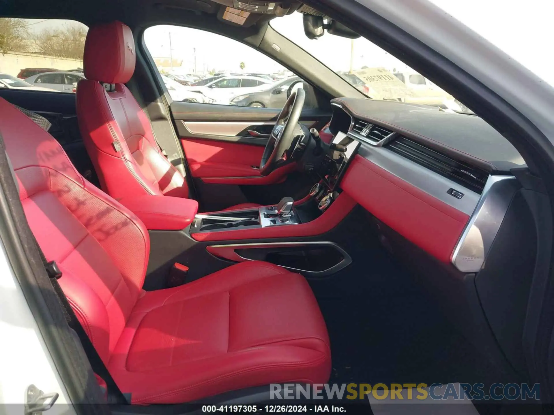 5 fotografías del automóvil dañado SADCT2FUXPA711966 JAGUAR F-PACE 2023