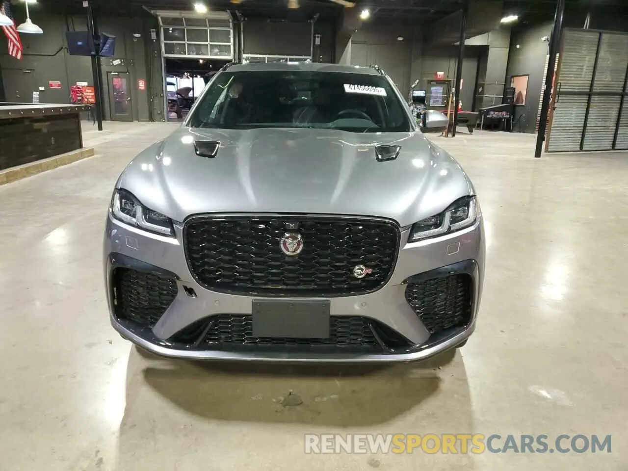 2 fotografías del automóvil dañado SADCZ2EE1PA704896 JAGUAR F-PACE 2023