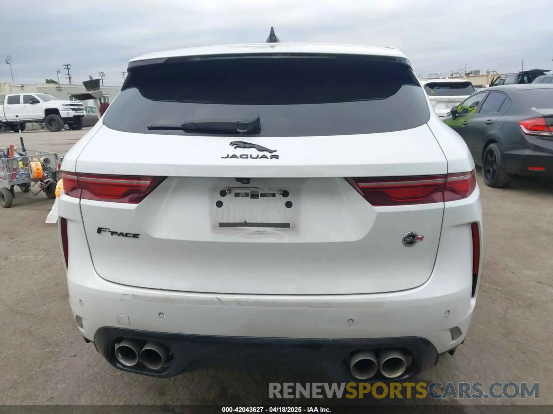 17 fotografías del automóvil dañado SADCZ2EE5PA704142 JAGUAR F-PACE 2023